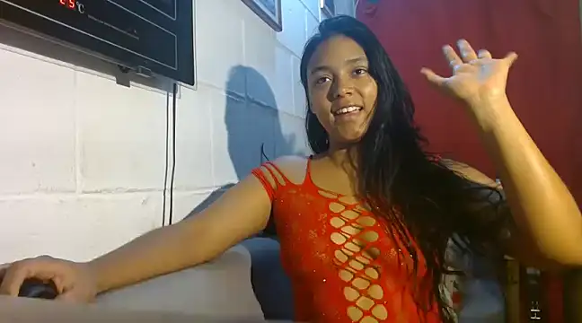 Chiara petterson online show from 01-26-25, 11:50