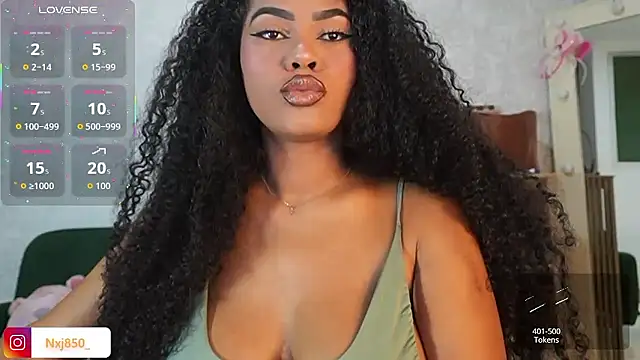 HOTBLACKANDWHITE2 online show from 01-12-26, 11:20