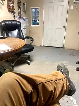 Snapshot of Themechanic420 chatting on 12-03-24, 07:06 Themechanic420 online show from 12-03-24, 07:06