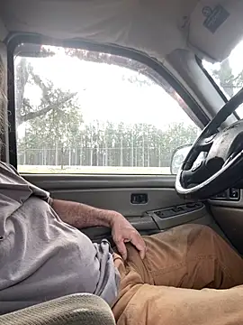 Snapshot of Themechanic420 chatting on 03-10-26, 01:37 Themechanic420 online show from 03-10-26, 01:37