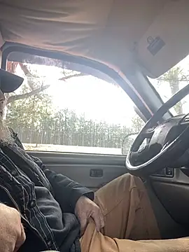 Snapshot of Themechanic420 chatting on 02-25-26, 03:23 Themechanic420 online show from 02-25-26, 03:23