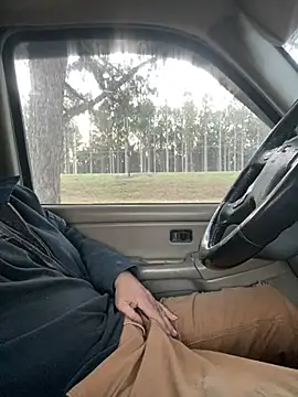 Snapshot of Themechanic420 chatting on 03-17-26, 12:19 Themechanic420 online show from 03-17-26, 12:19