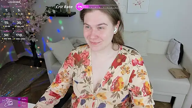 Snapshot of Nancy_Sun_ chatting on 05-04-26, 11:24 Nancy Sun online show from 05-04-26, 11:24
