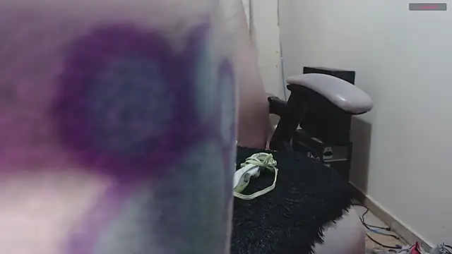 Snapshot of toxxxic_cams chatting on 06-15-26, 05:51 toxxxic cams online show from 06-15-26, 05:51