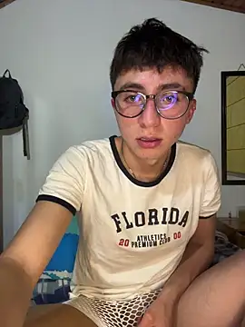 CamiRojas boy online show from 06-20-26, 03:44