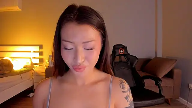 kawaii mia online show from 03-20-25, 03:25