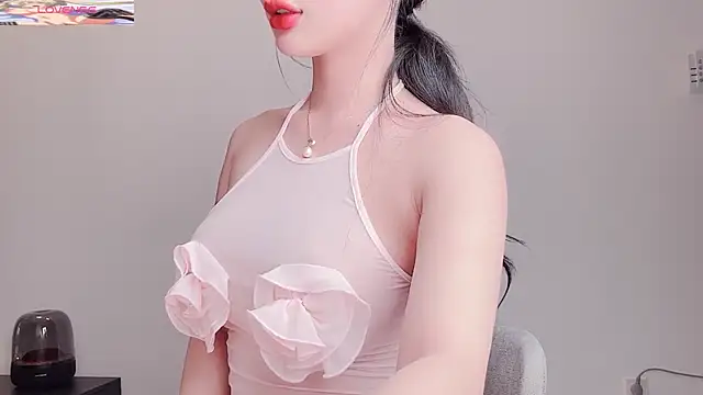 Snapshot of bejeni-sweet chatting on 02-27-25, 06:13 bejeni-sweet online show from 02-27-25, 06:13