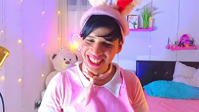 Ariel Femboy  online show from 10-24-25, 03:49