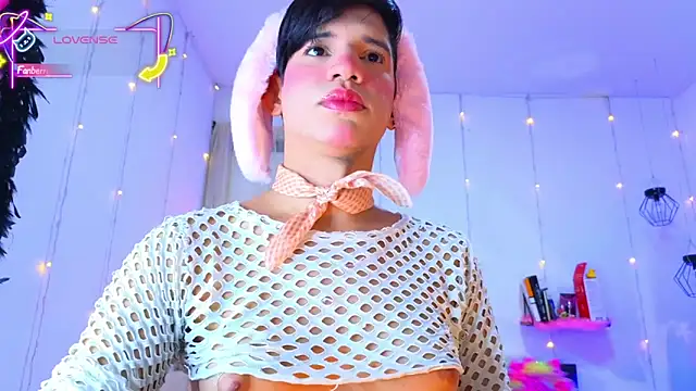 Ariel Femboy  online show from 02-01-26, 04:00