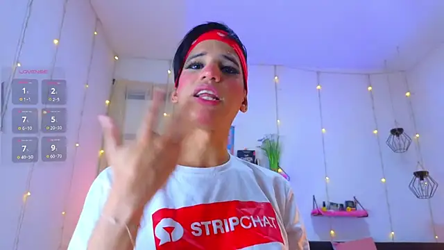 Ariel Femboy  online show from 11-15-25, 02:48