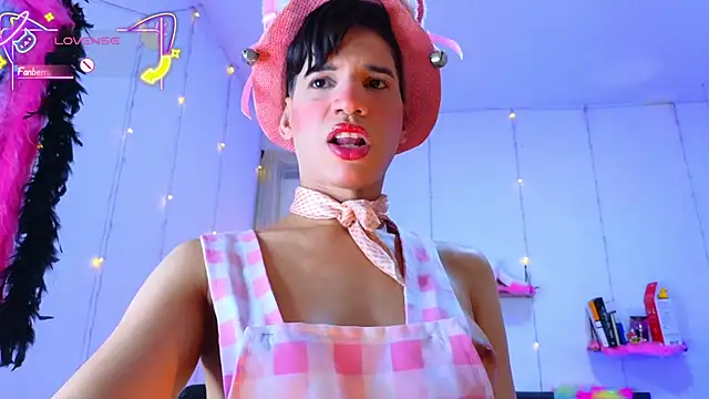 Ariel Femboy  online show from 02-06-26, 04:52