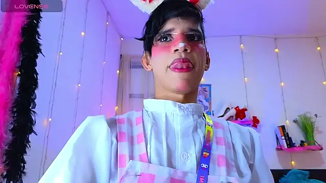 Ariel Femboy  online show from 11-30-25, 03:51