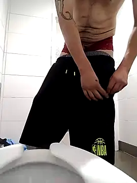 Snapshot of pudgiedick chatting on 12-02-24, 07:55 pudgiedick online show from 12-02-24, 07:55