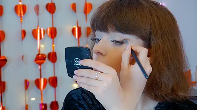 Snapshot of ElisabethDavis chatting on 02-28-26, 07:13 ElisabethDavis online show from 02-28-26, 07:13