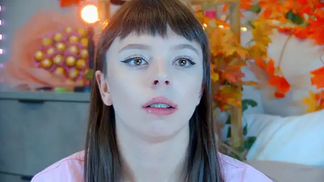 ElisabethDavis online show from 10-27-25, 03:13