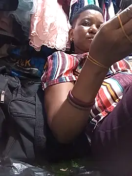 Snapshot of Hailey_BaileyXYZ chatting on 02-16-26, 01:32 Hailey BaileyXYZ online show from 02-16-26, 01:32