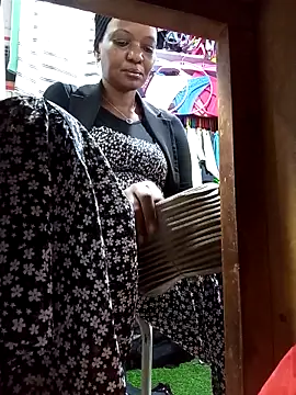 Snapshot of Hailey_BaileyXYZ chatting on 04-03-26, 01:17 Hailey BaileyXYZ online show from 04-03-26, 01:17