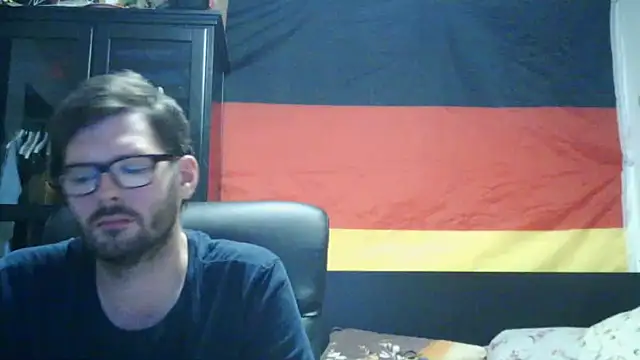 Snapshot of Die-geile-Sau chatting on 06-18-26, 09:09 Die-geile-Sau online show from 06-18-26, 09:09