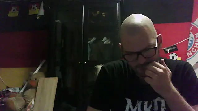 Die-geile-Sau online show from 10-22-25, 09:13