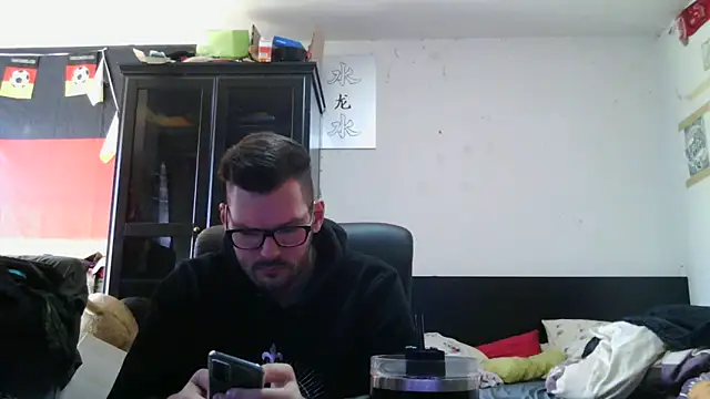 Die-geile-Sau online show from 04-11-26, 12:31