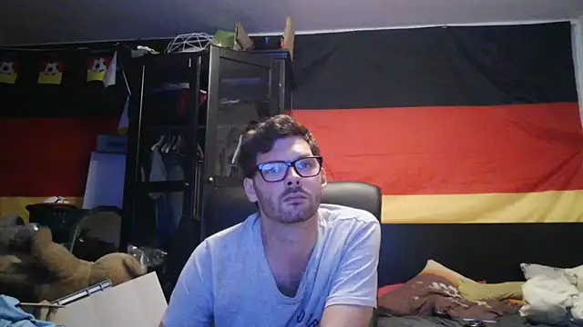 Snapshot of Die-geile-Sau chatting on 07-01-26, 08:31 Die-geile-Sau online show from 07-01-26, 08:31