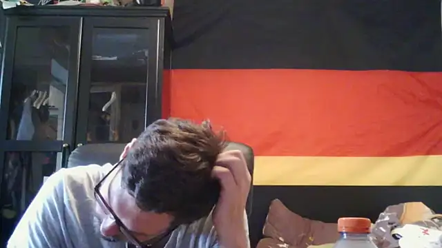Snapshot of Die-geile-Sau chatting on 06-21-26, 05:08 Die-geile-Sau online show from 06-21-26, 05:08