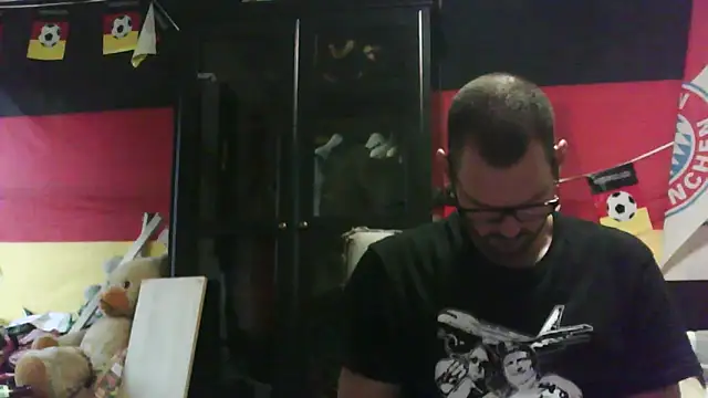 Die-geile-Sau online show from 10-19-25, 03:15