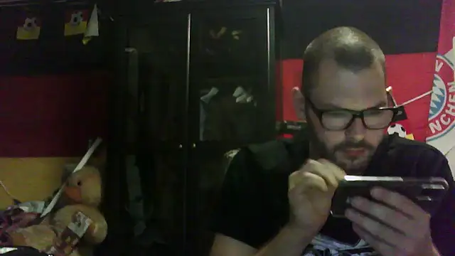 Die-geile-Sau online show from 10-02-25, 07:28