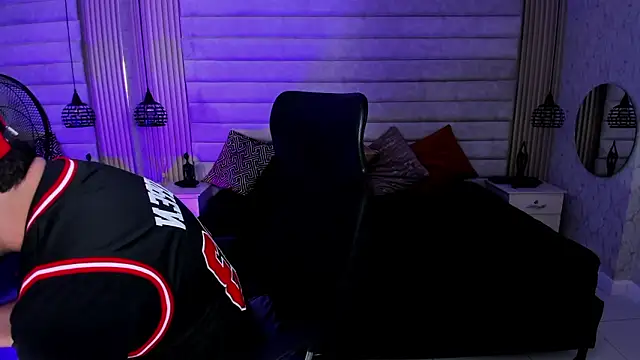 jhon bear03 online show from 03-10-26, 11:25