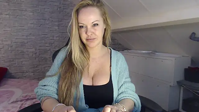 Snapshot of dutch_prinses chatting on 02-07-25, 10:30 dutch prinses online show from 02-07-25, 10:30