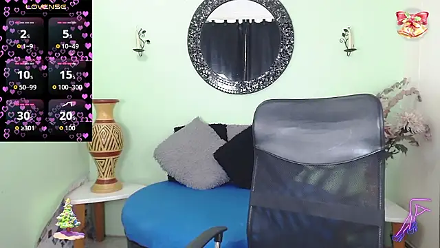 Snapshot of Sofia_Franco_ chatting on 01-12-26, 07:20 Sofia Franco online show from 01-12-26, 07:20