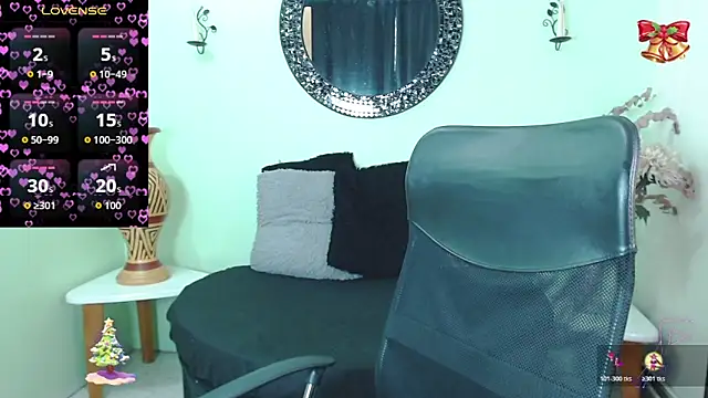 Snapshot of Sofia_Franco_ chatting on 11-28-25, 07:25 Sofia Franco online show from 11-28-25, 07:25