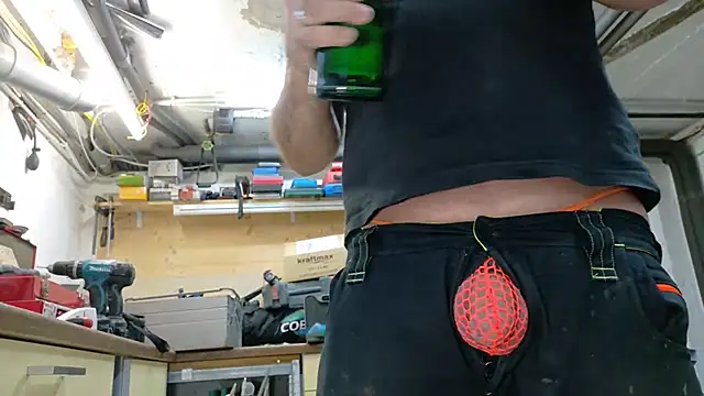 Nikeyone2 online show from 11-06-25, 02:32