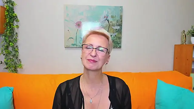 Snapshot of iamyourdream89 chatting on 09-18-25, 11:13 iamyourdream89 online show from 09-18-25, 11:13