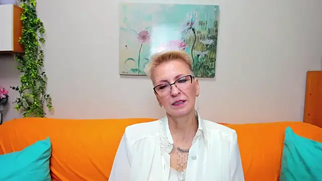 iamyourdream89 online show from 12-21-25, 07:43