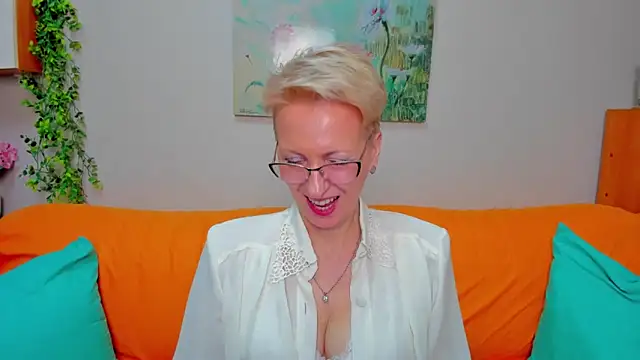 iamyourdream89 online show from 04-19-26, 08:59