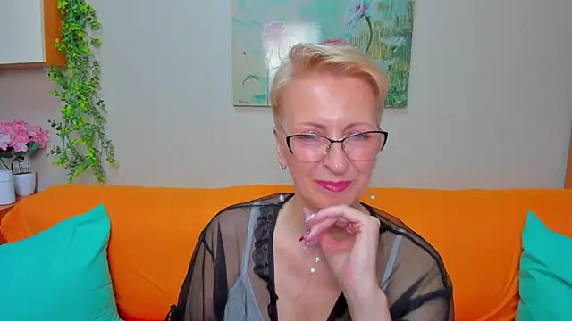 iamyourdream89 online show from 05-17-26, 10:48