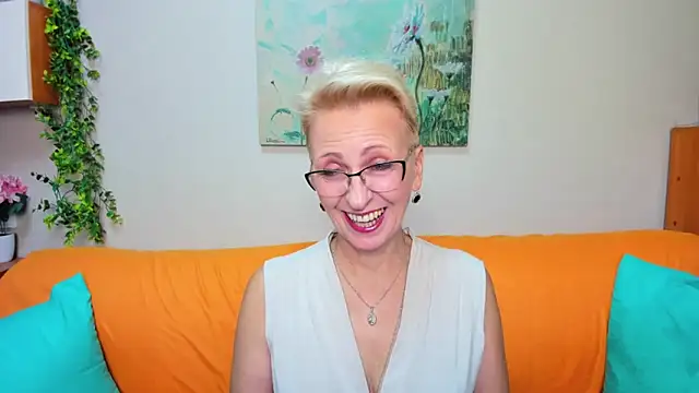 iamyourdream89 online show from 11-07-25, 11:37