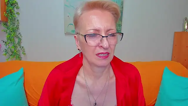 iamyourdream89 online show from 04-09-26, 11:27