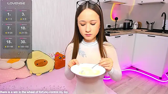 Monica Blair online show from 10-06-25, 10:27