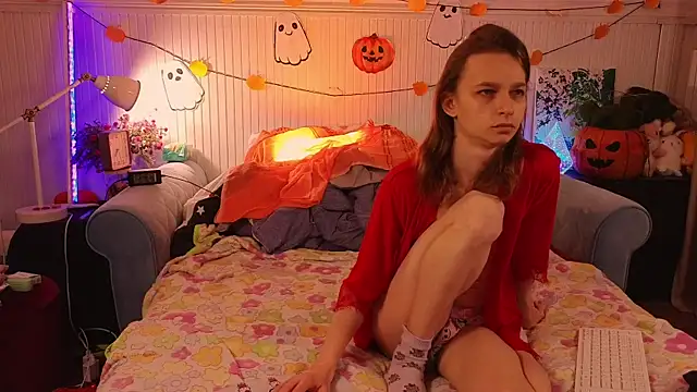 Frank Fraer online show from 10-29-25, 04:28