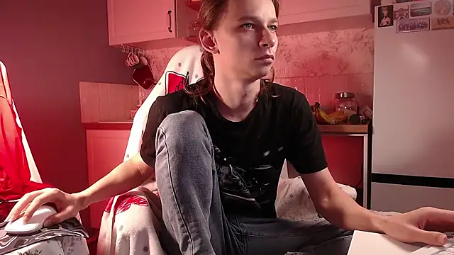 Frank Fraer online show from 09-20-25, 05:40