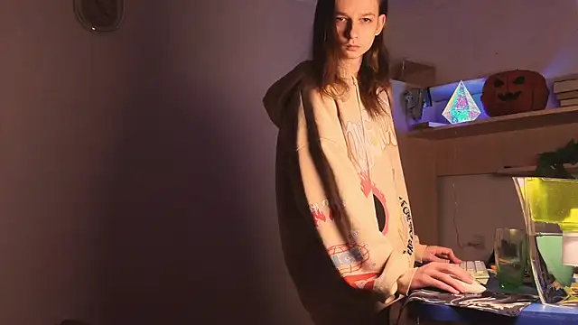 Frank Fraer online show from 02-08-26, 04:43