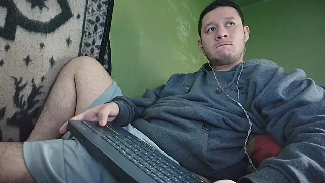 sweet cock28 online show from 11-03-25, 03:26