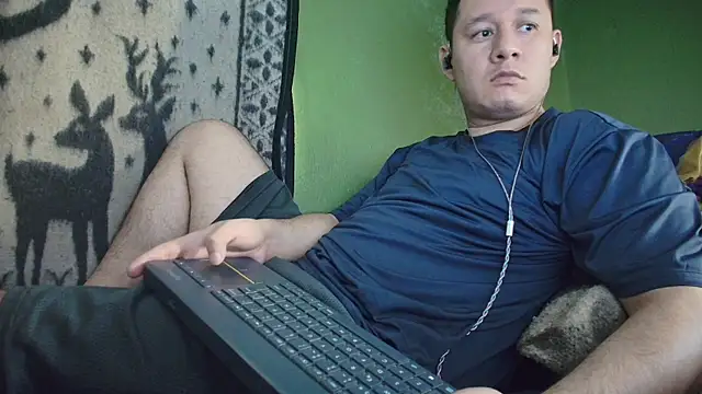 Snapshot of sweet_cock28 chatting on 05-25-26, 03:00 sweet cock28 online show from 05-25-26, 03:00
