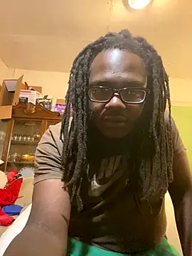 Snapshot of 4SideJoe chatting on 11-10-25, 02:05 4SideJoe online show from 11-10-25, 02:05