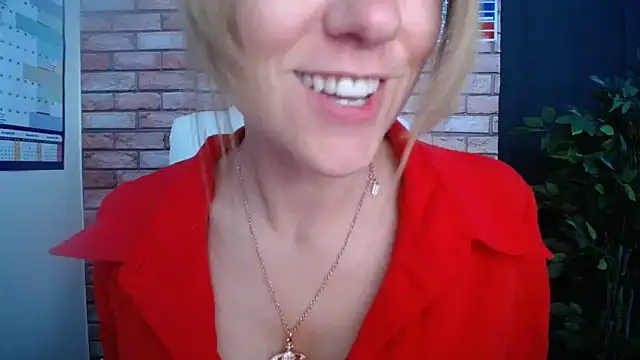 Snapshot of HarleyRebz chatting on 09-30-25, 07:03 HarleyRebz online show from 09-30-25, 07:03