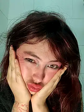 Lauri Greeneyes1 online show from 04-21-26, 08:59