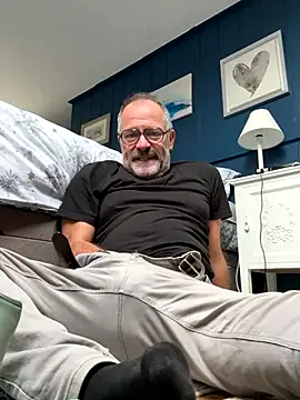 DaddybearVLC online show from 11-10-25, 11:15