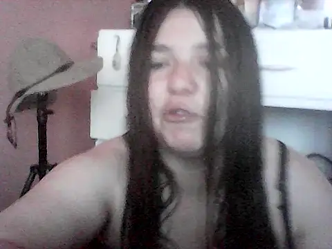 Snapshot of Oxitocina2000 chatting on 10-22-25, 09:57 Oxitocina2000 online show from 10-22-25, 09:57